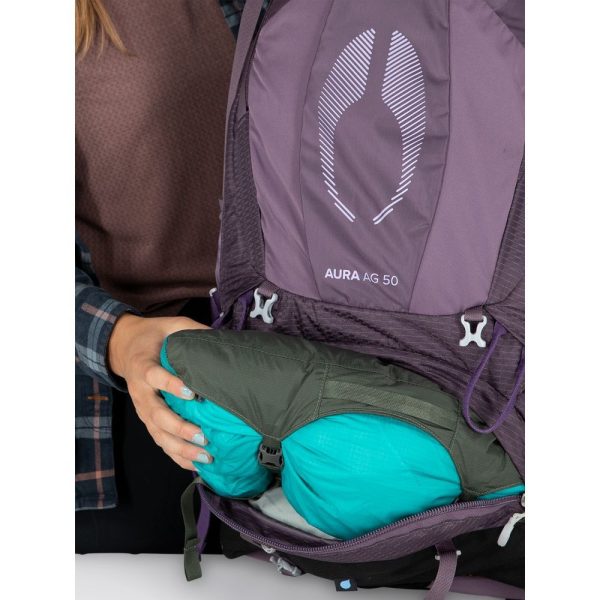 Жіночий туристичний рюкзак Osprey Aura AG 50