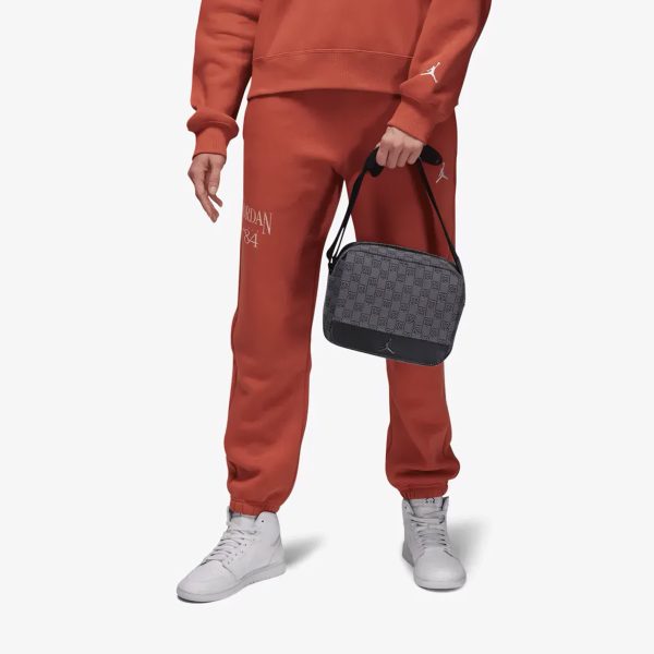 Сумка через плече Jordan Monogram Mini