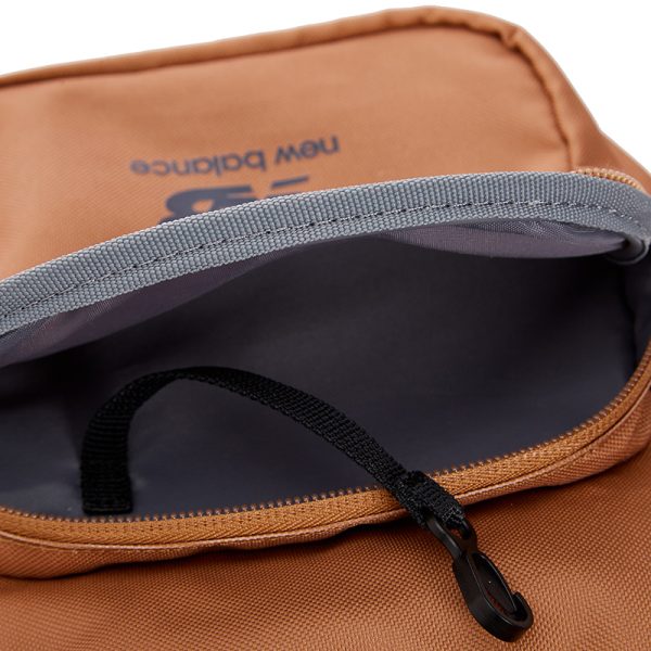 Сумка через плече New Balance Sling Bag