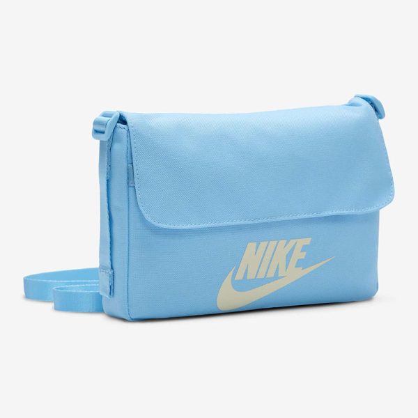 Жіноча спортивна сумка через плече Nike Futura 365