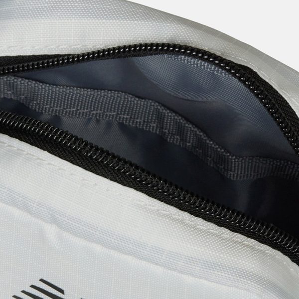 Сумка через плече New Balance Essential Sling