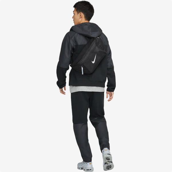 Сумка кросс боді велика Nike Elemental Winterized Waist Pack | 8 л.
