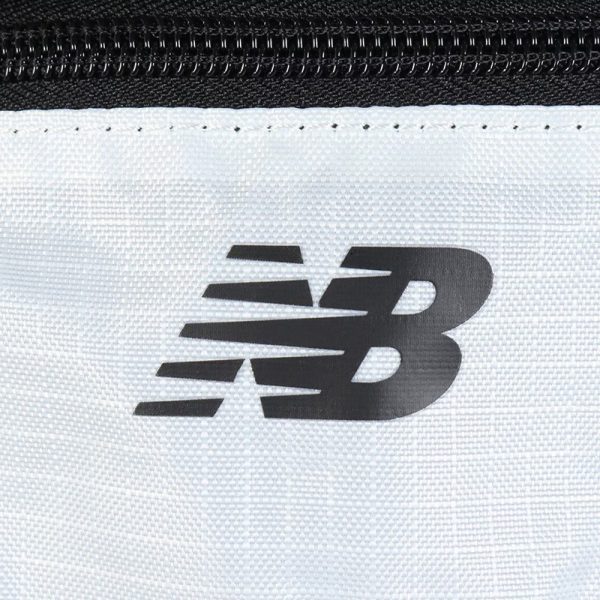 Сумка на пояс New Balance Essentials