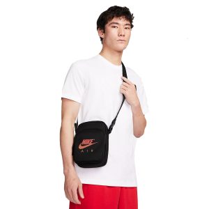 Чорний месенджер Nike Heritage Air Crossbody Bag