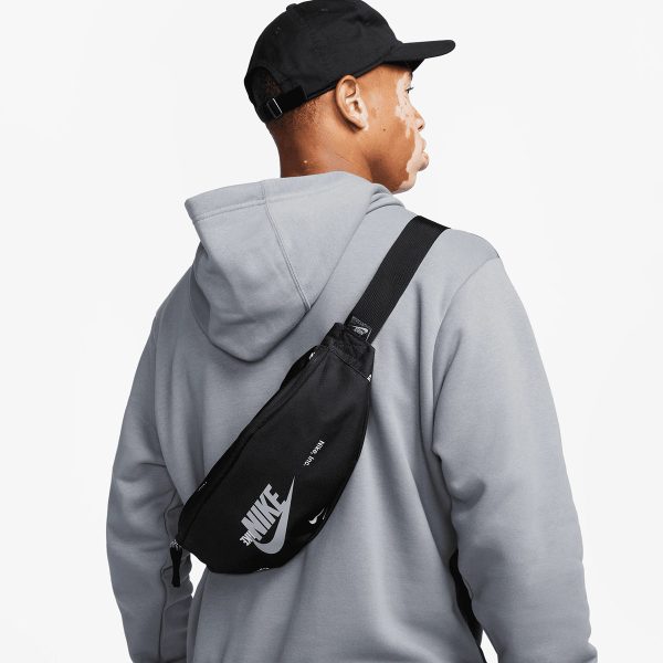 Нагрудна сумка бананка Nike Heritage Hip Pack