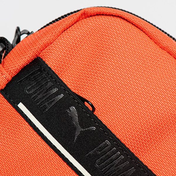 Яскрава сумка через плече Puma Originals Go For Compact