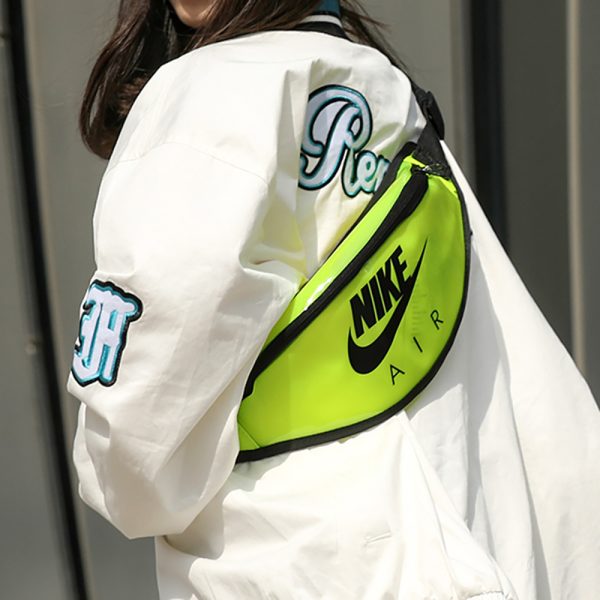 Прозора бананка Nike Heritage Hip Pack