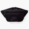 Велика бананка на груди Nike Tech Hip Pack | 10 л.
