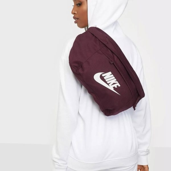Велика бананка на груди Nike Tech Hip Pack | 10 л.