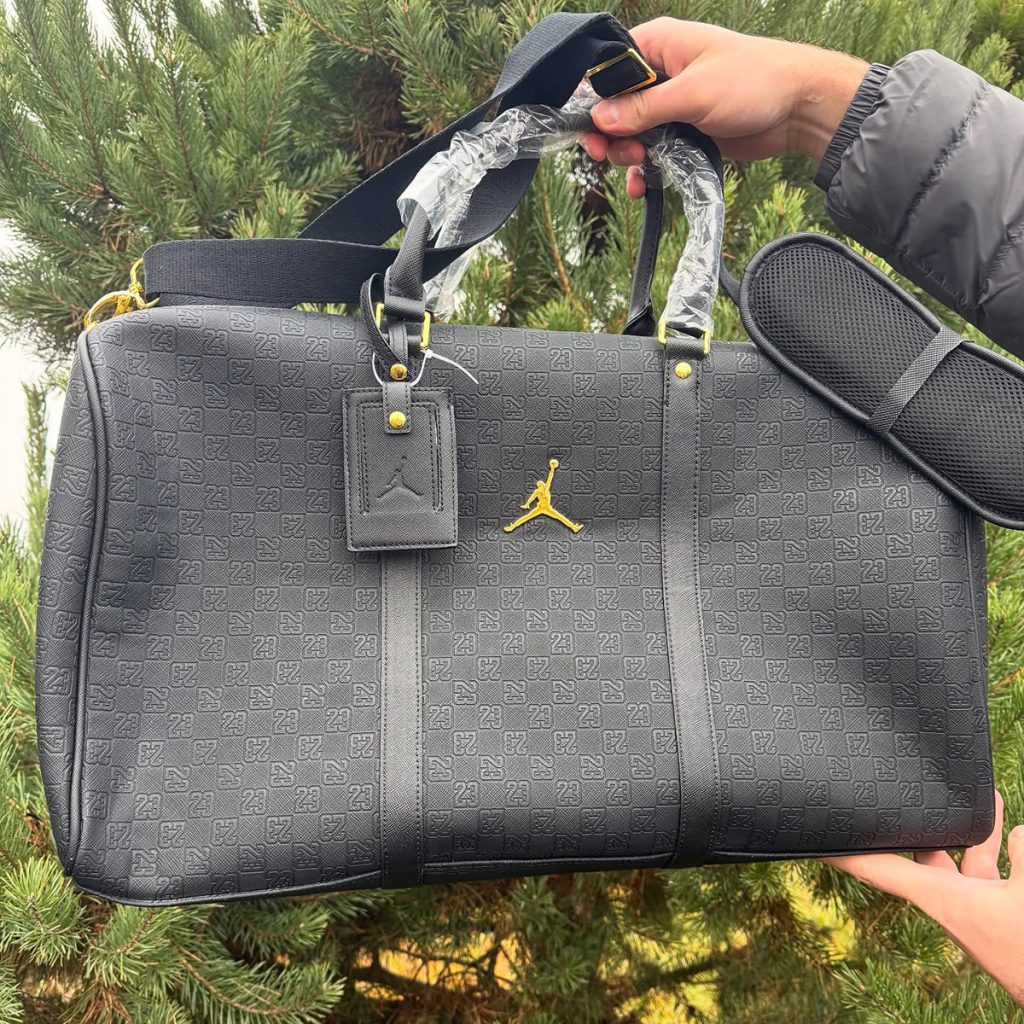 Дорожня сумка Джордан Монограм Duffle Bag | 40 л. - SportBags.com.ua