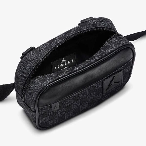 Сумка Джордан через плече Jordan 23 Monogram Camera Bag