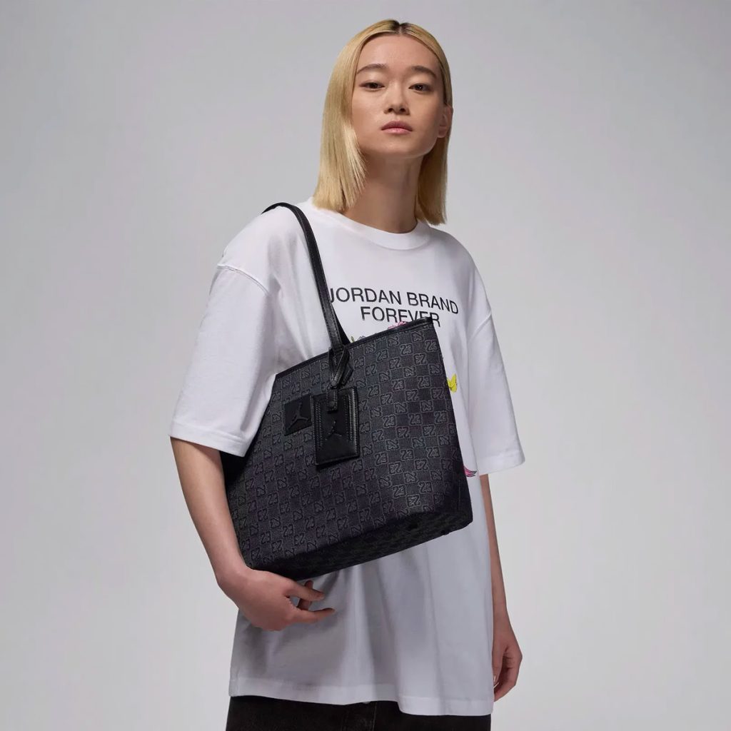 Сумка Джордан жіноча Jordan Monogram Tote Bag | 17 л.