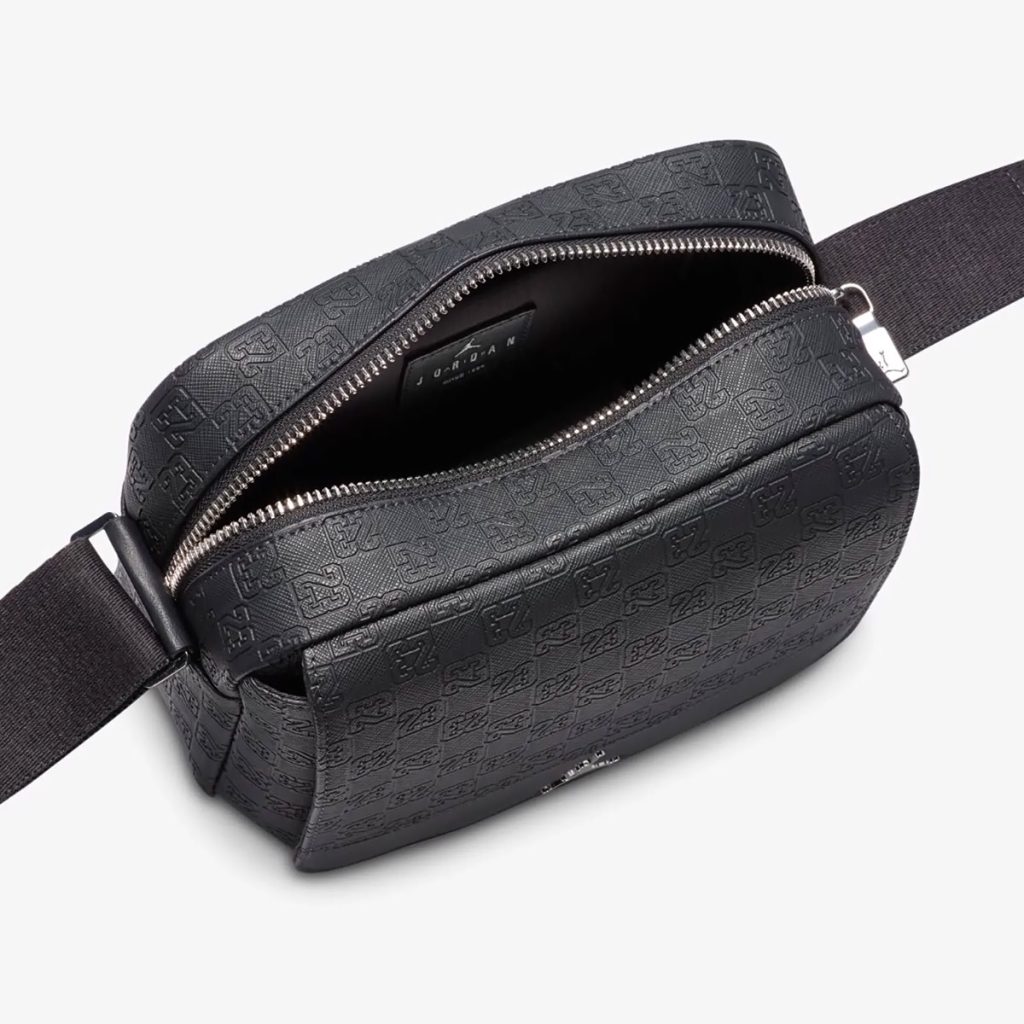 Сумка через плече Jordan Monogram Mini Messenger